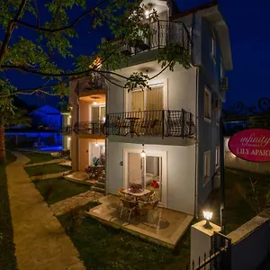 Infinity Lily Parque de vacaciones Fethiye